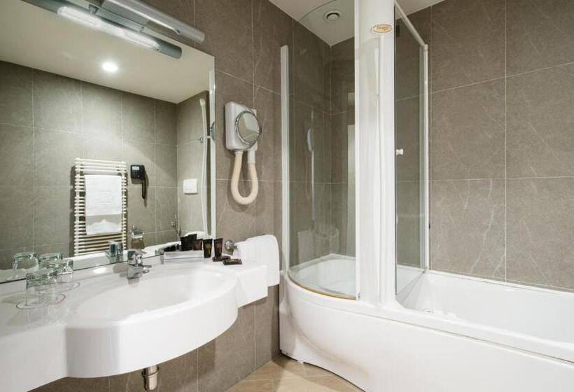 수피리어 룸, Viest