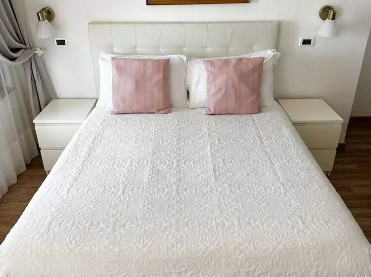 Superior Neljän Hengen Huone, Villa Greta Hotel Rooms & Suites
