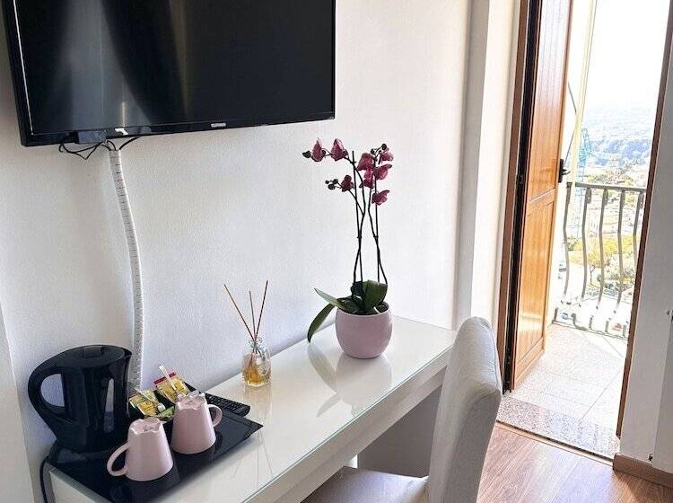 スーペリアの４人部屋, Villa Greta Hotel Rooms & Suites