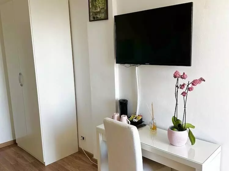 Superior Neljän Hengen Huone, Villa Greta Hotel Rooms & Suites