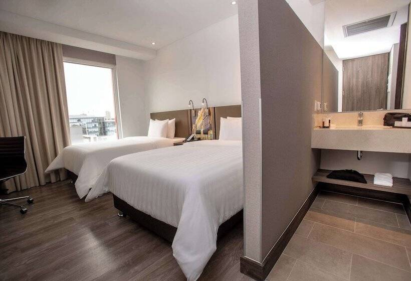 Номер Стандарт, Hampton By Hilton Lima San Isidro