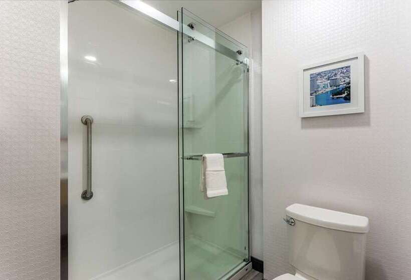 غرفة قياسية سرير كينج, Hampton Inn Oakland Downtown City Center