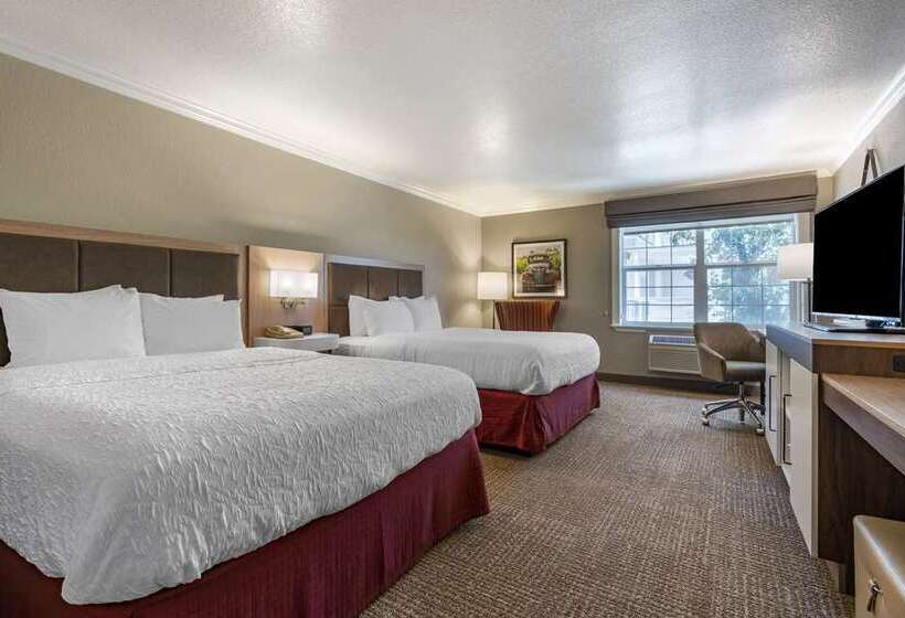 غرفة قياسية مطلة على المدينة, Hampton Inn Oakland Downtown City Center