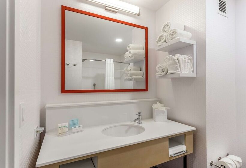 חדר סטנדרט שתי מיטות זוגיות, Hampton Inn Oakland Downtown City Center