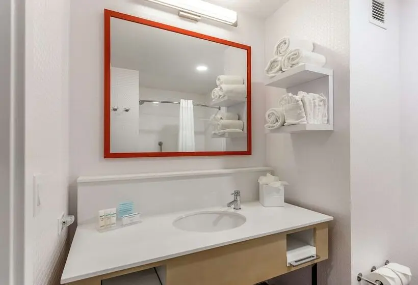 ２ダブルベッドのスタンダードルーム, Hampton Inn Oakland Downtown City Center