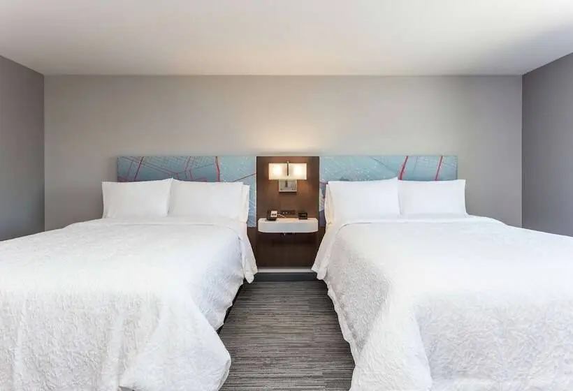 ２ダブルベッドのスタンダードルーム, Hampton Inn Oakland Downtown City Center