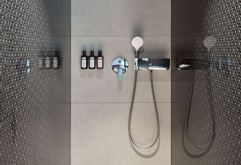 غرفة سوبيريور, Mövenpick Zagreb