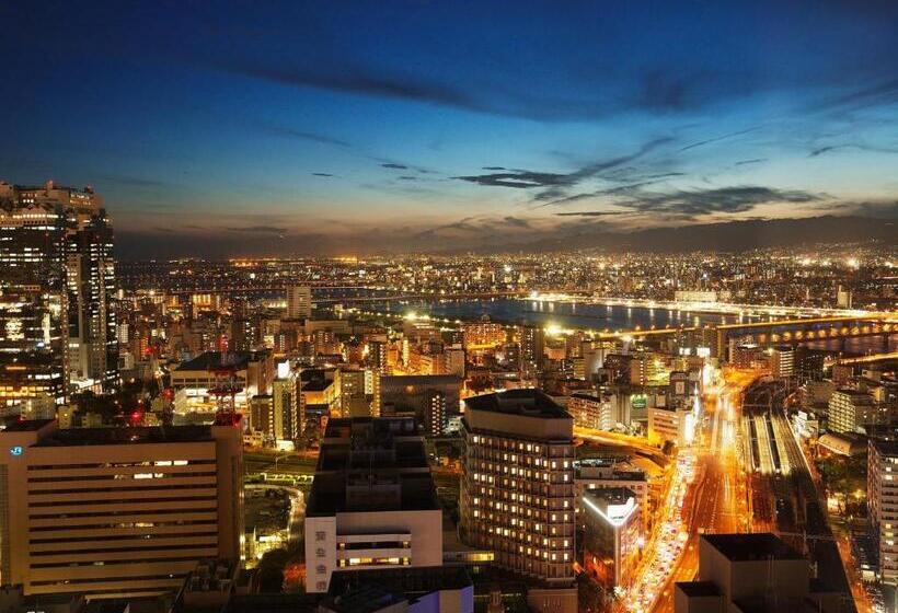 Полулюкс, Hankyu International