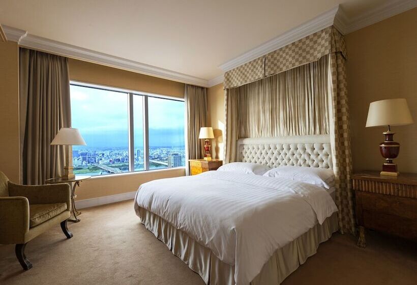 جناح إدارى, Hankyu International