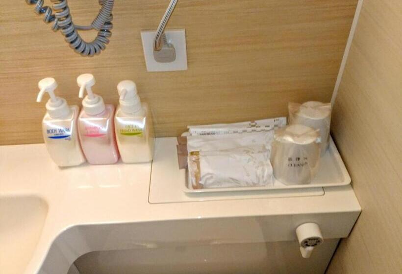 标准单人间, Sunlife