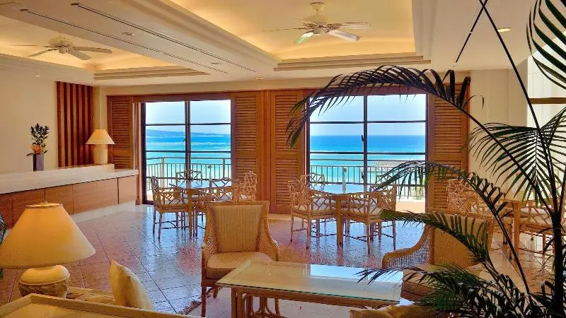 クラブスイート, The Busena Terrace