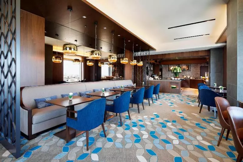 キングサイズベッドのクラブルーム, Yokohama Bay Sheraton  And Towers