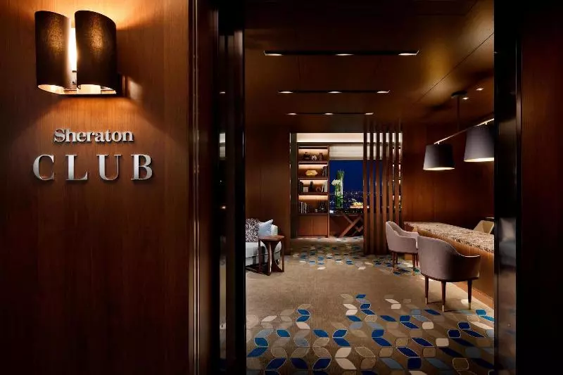 キングサイズベッドのクラブルーム, Yokohama Bay Sheraton  And Towers