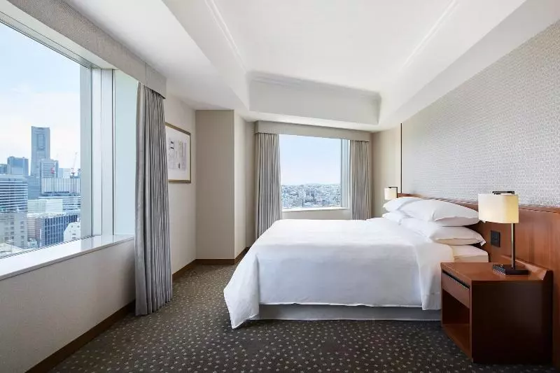 キングサイズベッドのスタンダードルーム, Yokohama Bay Sheraton  And Towers