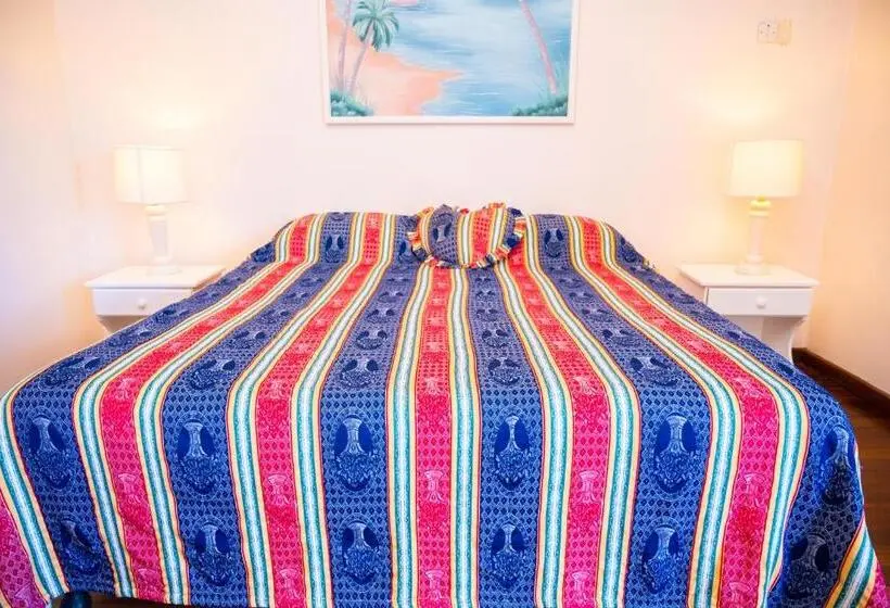 اتاق استاندارد با تخت بزرگ, Shields Negril Villas Ltd