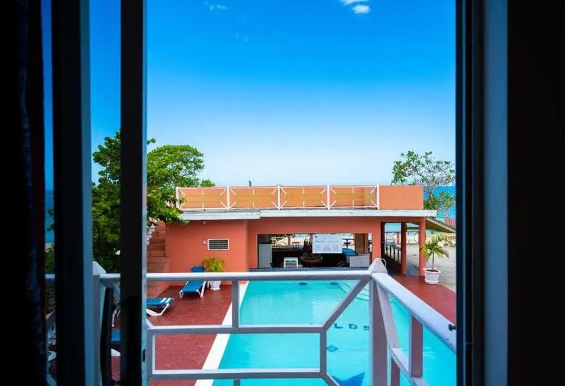 اتاق استاندارد با تخت بزرگ, Shields Negril Villas Ltd