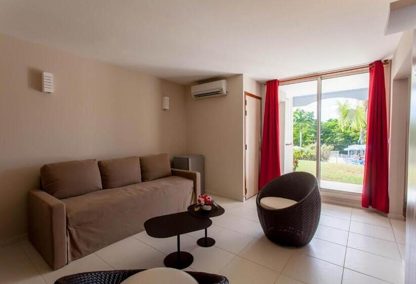 اتاق راحتی, Karibea Sainte Luce