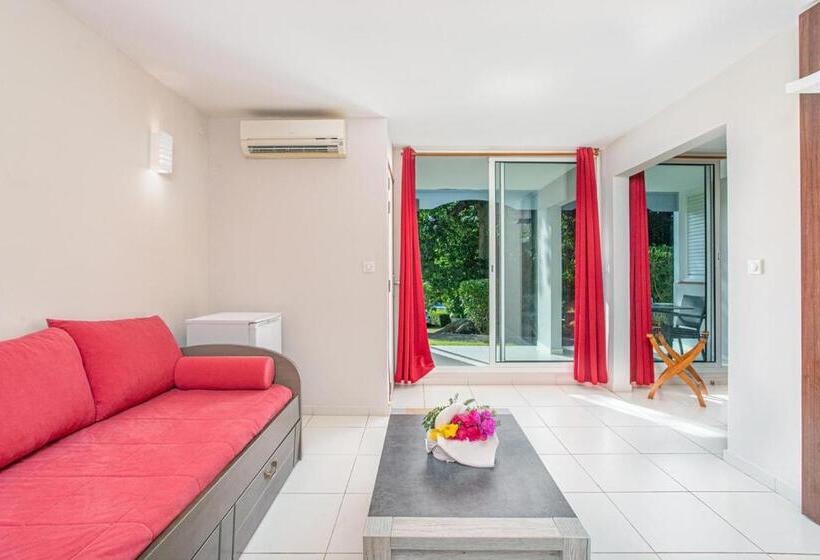 اتاق راحتی, Karibea Sainte Luce