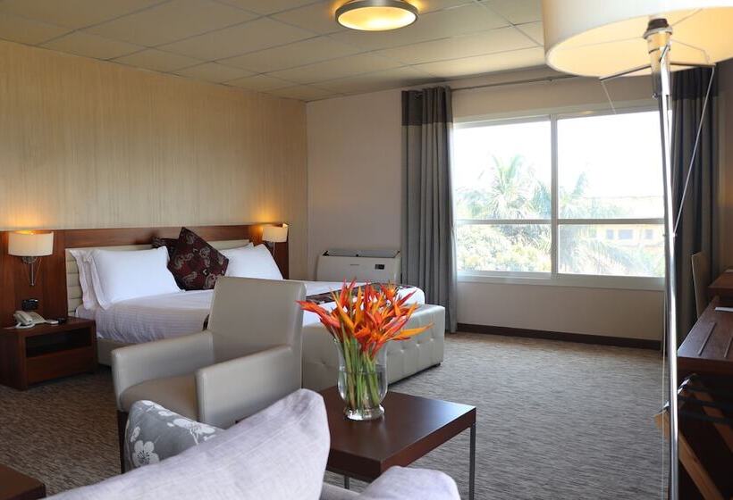 سوییت اجرایی, Mamba Point