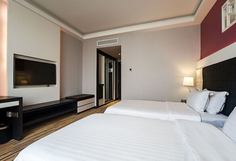 غرفة ديلوكس, Promenade Hotel Kota Kinabalu