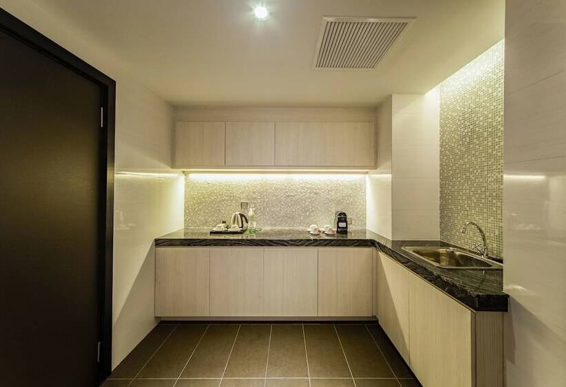 جناح إدارى, Promenade Hotel Kota Kinabalu