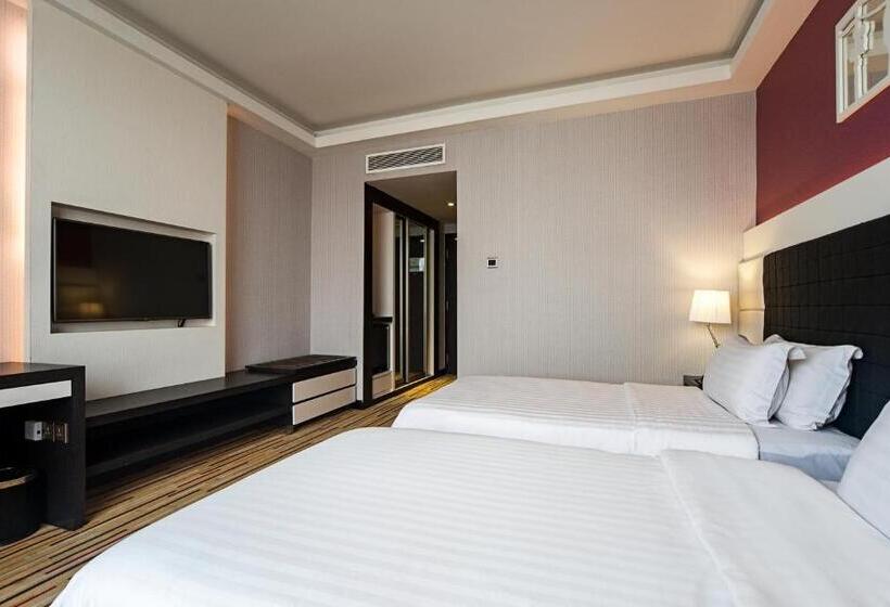 غرفة ديلوكس, Promenade Hotel Kota Kinabalu