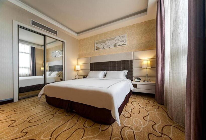 סוויטת ג'וניור, Promenade Hotel Kota Kinabalu