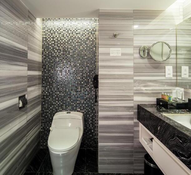 جناح ديلوكس, Promenade Hotel Kota Kinabalu