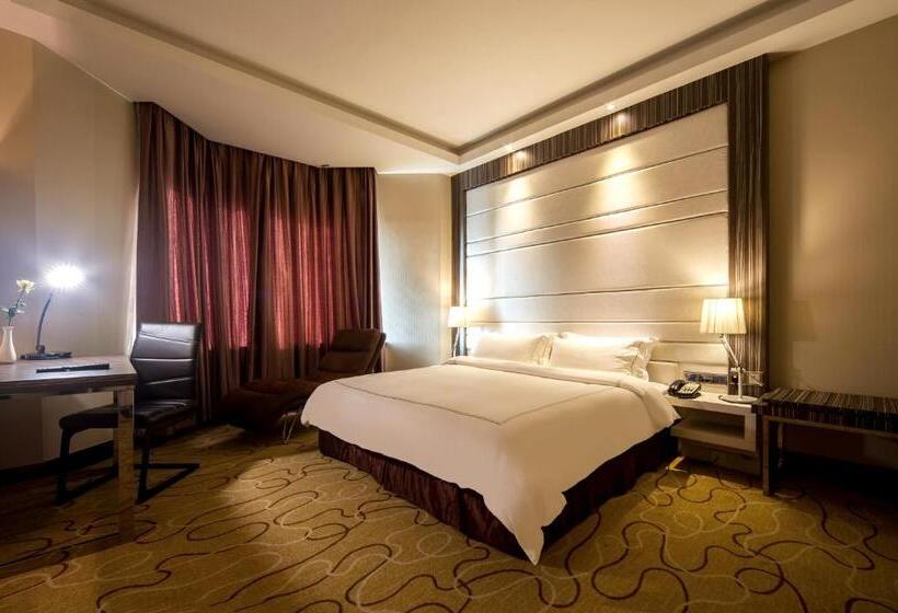 סוויטה אקזקיוטיב, Promenade Hotel Kota Kinabalu