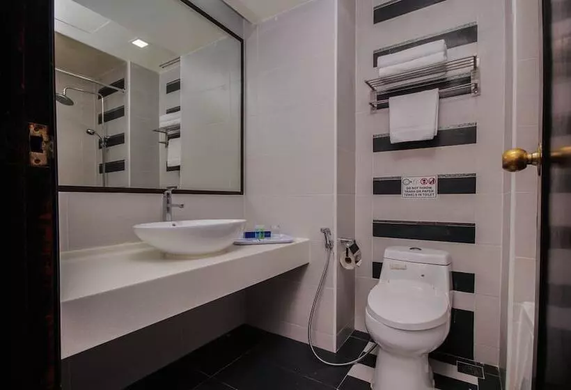 اتاق لوکس با تخت بزرگ, Copthorne Hotel Cameron Highlands