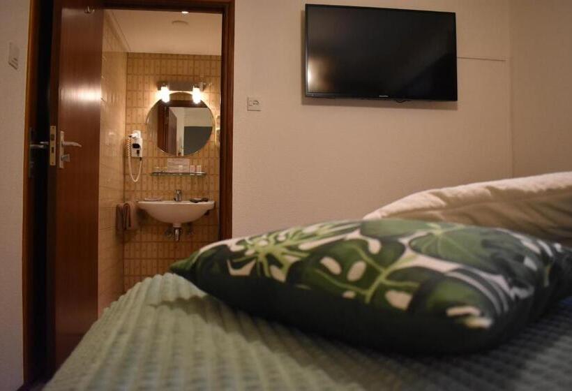 اتاق استاندارد, Atlanta