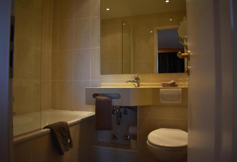 اتاق لوکس, Atlanta