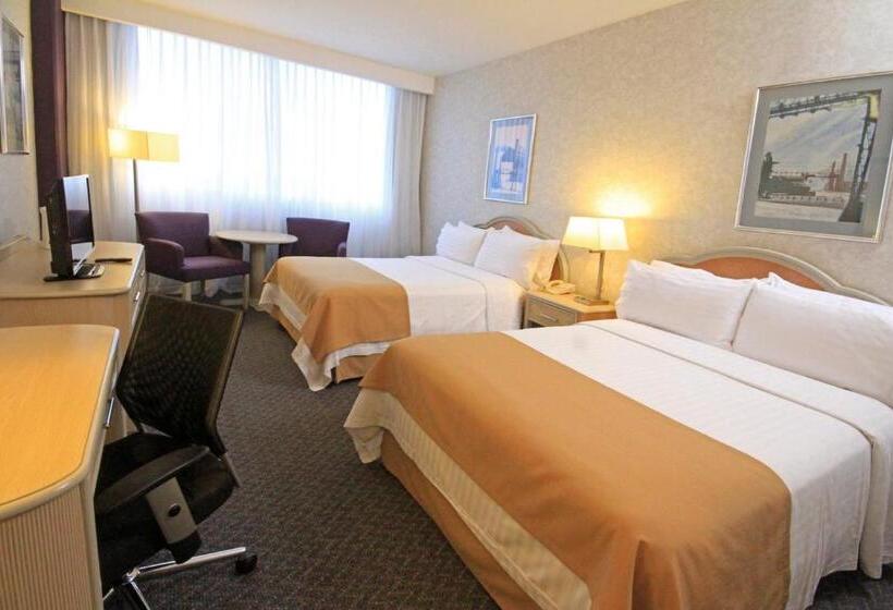 Номер Клуб, Holiday Inn Monterrey Parque Fundidora, An Ihg