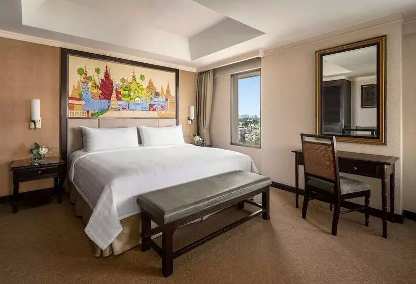 Suite Deluxe, Sule Shangrila, Yangon