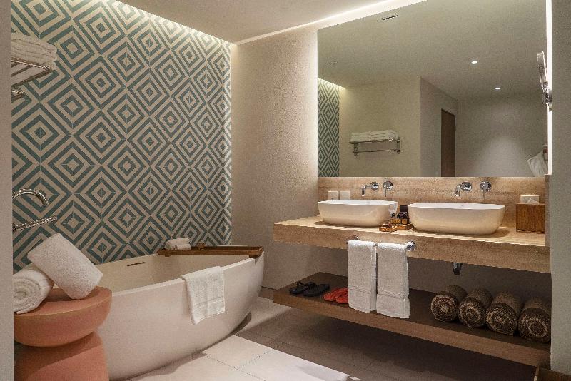 Cameră Standard cu Vedere la Mare, Hilton Cancun Mar Caribe