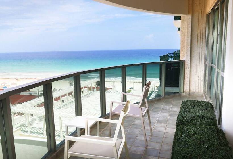 Люкс, Sandos Cancun All Inclusive