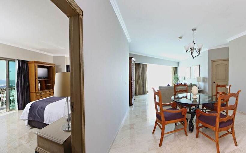 סוויטה, Sandos Cancun All Inclusive