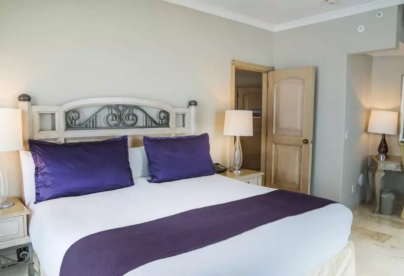 スイート, Sandos Cancun All Inclusive