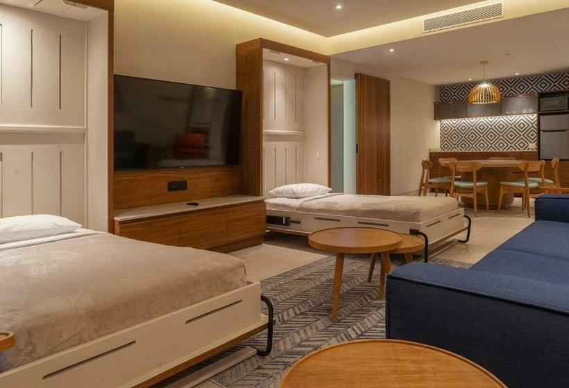 Люкс Вид на Море, Hilton Cancun Mar Caribe