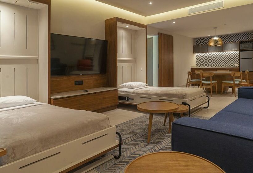 Люкс Вид на Море, Hilton Cancun Mar Caribe