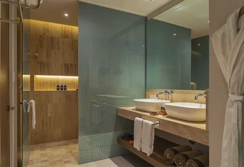 Номер Стандарт Вид на Море, Hilton Cancun Mar Caribe