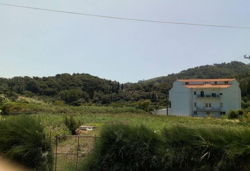 آپارتمان 1 خوابه, Tarsanas Beach