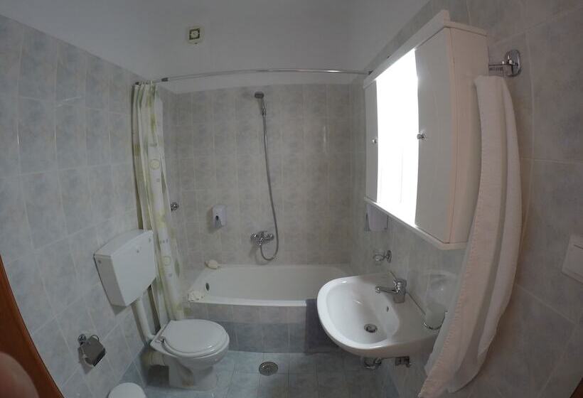 آپارتمان 1 خوابه, Tarsanas Beach