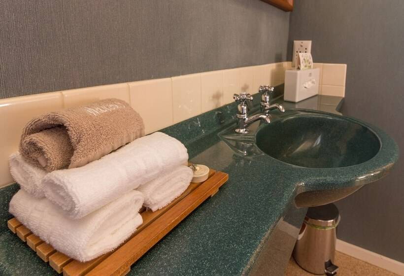 Номер Стандарт, Balmoral Lodge Motel