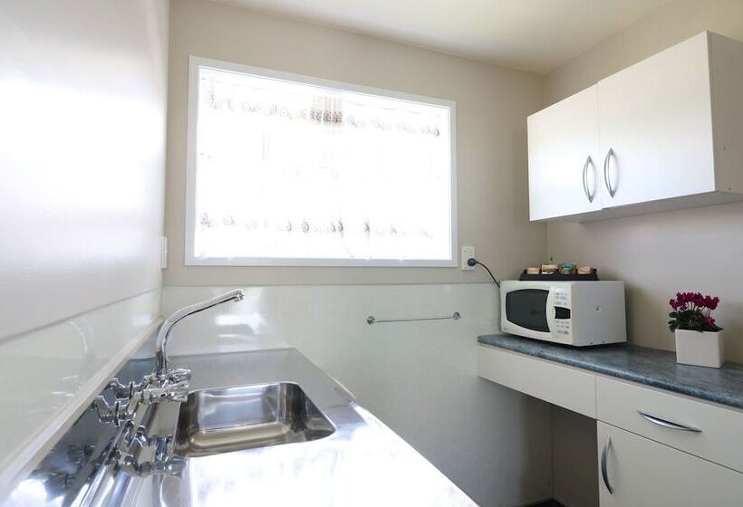 إستوديو ديلوكس, Boundary Court Motor Inn