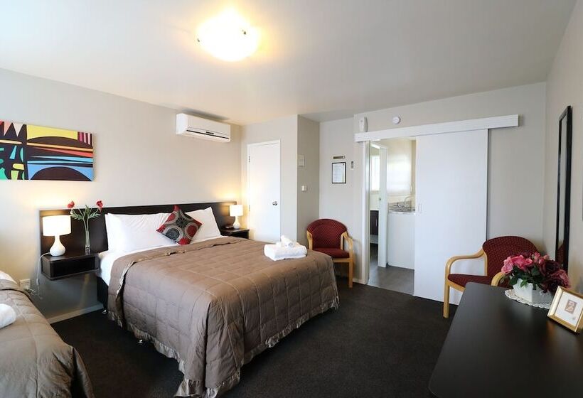 إستوديو قياسى, Boundary Court Motor Inn