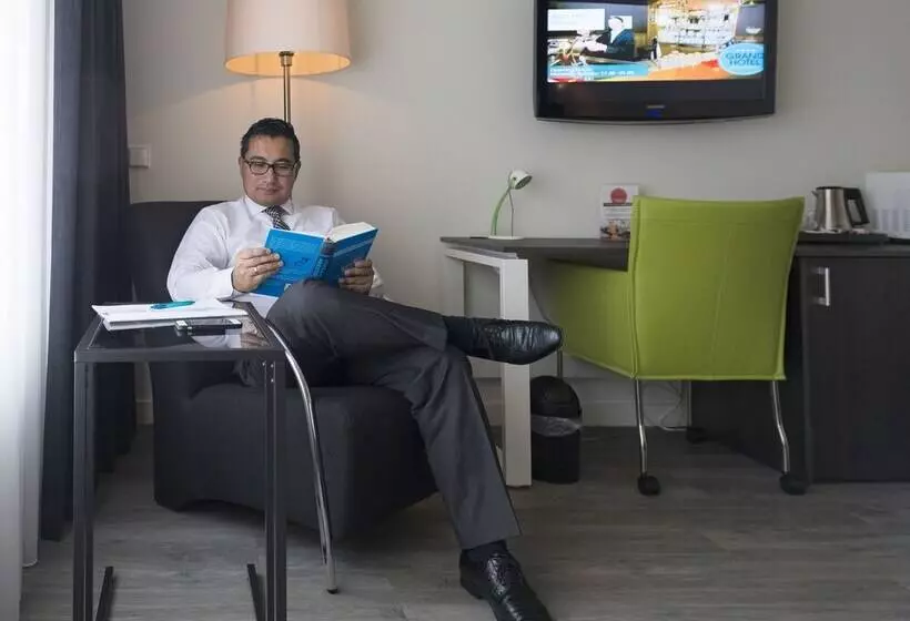 سوییت جونیور, Grand Hotel Amstelveen
