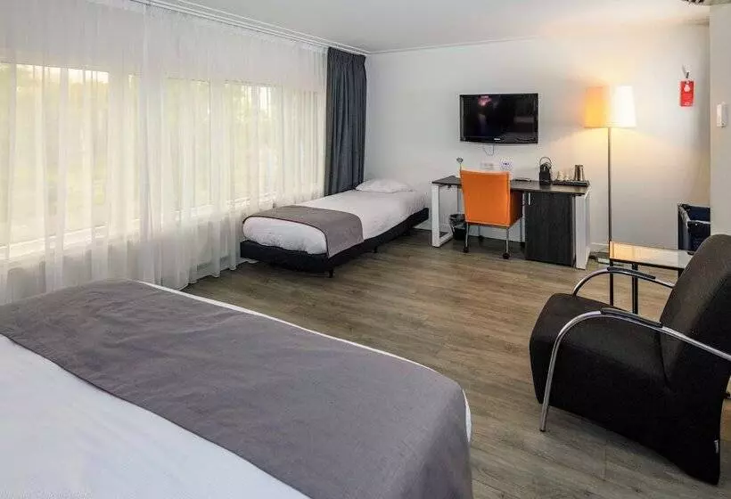 سوییت جونیور, Grand Hotel Amstelveen