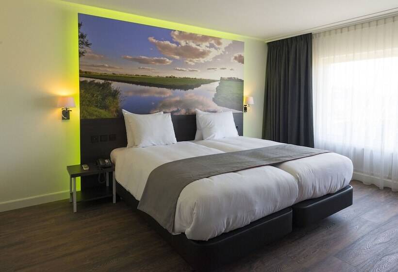 Полулюкс, Grand Hotel Amstelveen