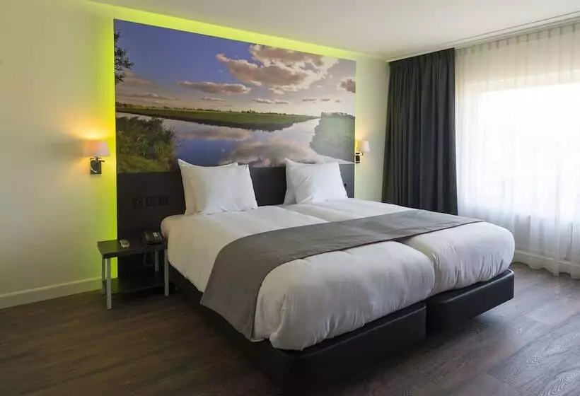 سوییت جونیور, Grand Hotel Amstelveen